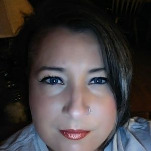 Meet your Posher, Holly